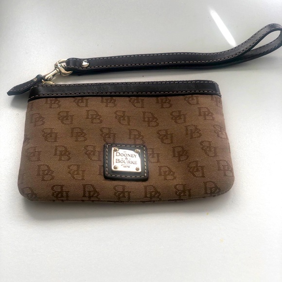 Dooney & Bourke Small Logo Wristlet - Picture 1 of 5